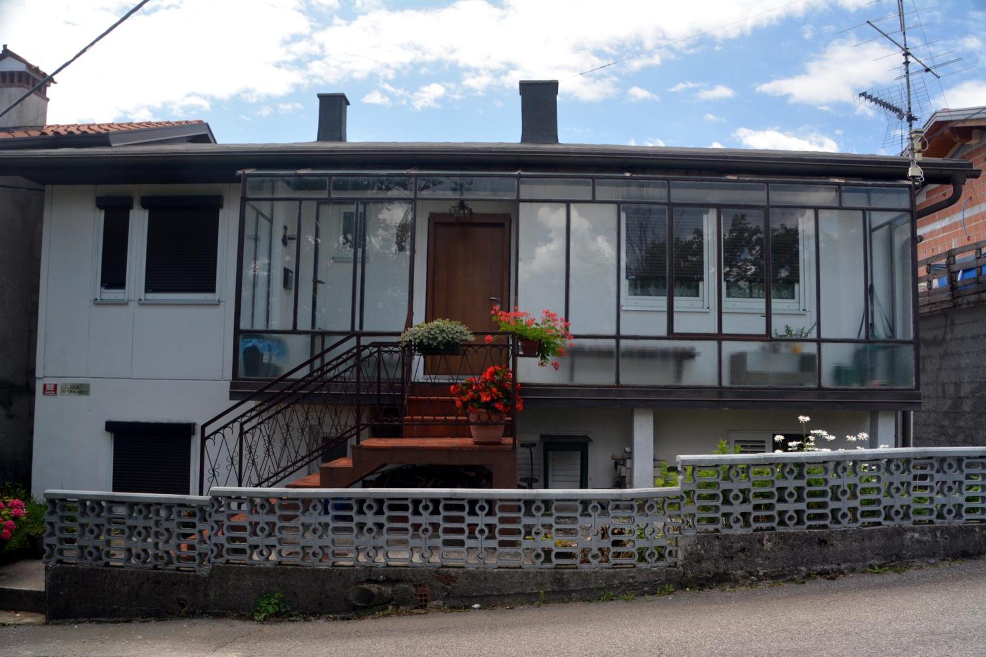 Hisa V Travniku Villa Smartno Eksteriør billede